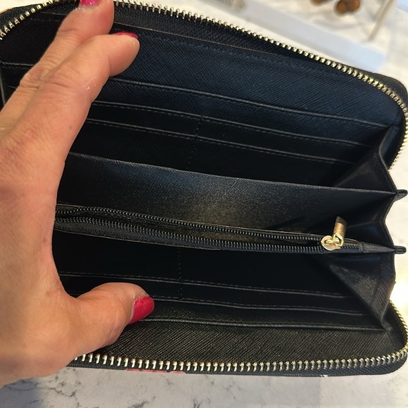 Dasein black with multicolored flower print wallet/wristlet - Picture 4 of 5